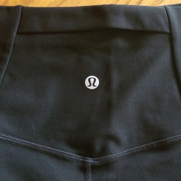 SOLD- NWOT Lululemon mapped out high rise tight-6 - Picture 4 of 5
